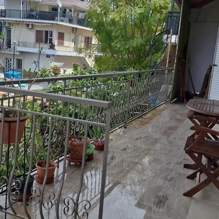 Georgia's Family House - Kalamata Centre Lägenhet *