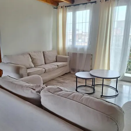 Georgia's Family House - Kalamata Centre Apartman